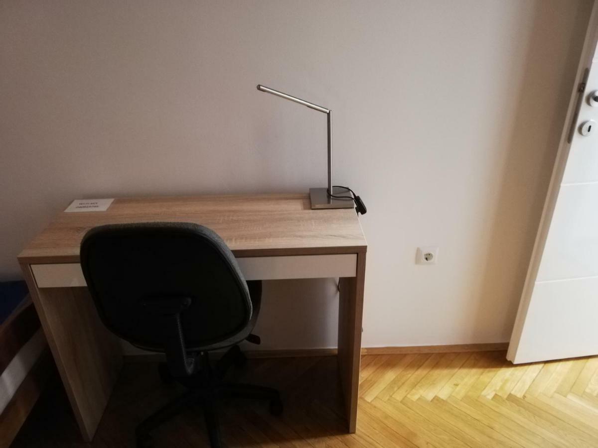 Appartement Apartman Skribulja à Zupanja Extérieur photo